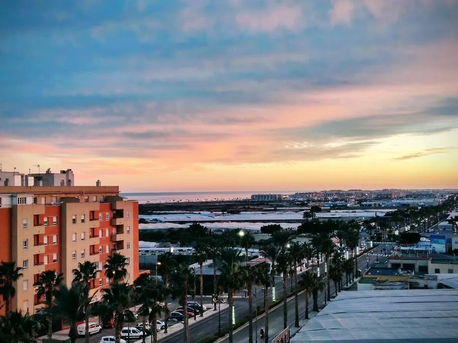 Apartamento Deluxe: Hidromasaje, Terraza Y Vistas. Las Hortichuelas Bajas Apartment