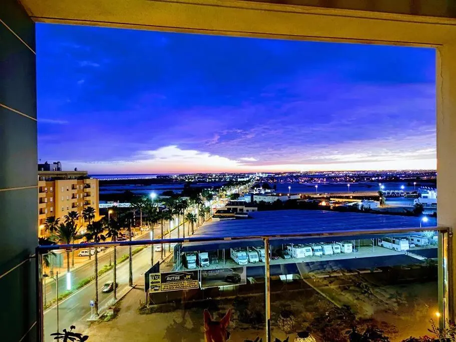 Apartamento Deluxe: Hidromasaje, Terraza Y Vistas. Las Hortichuelas Bajas
