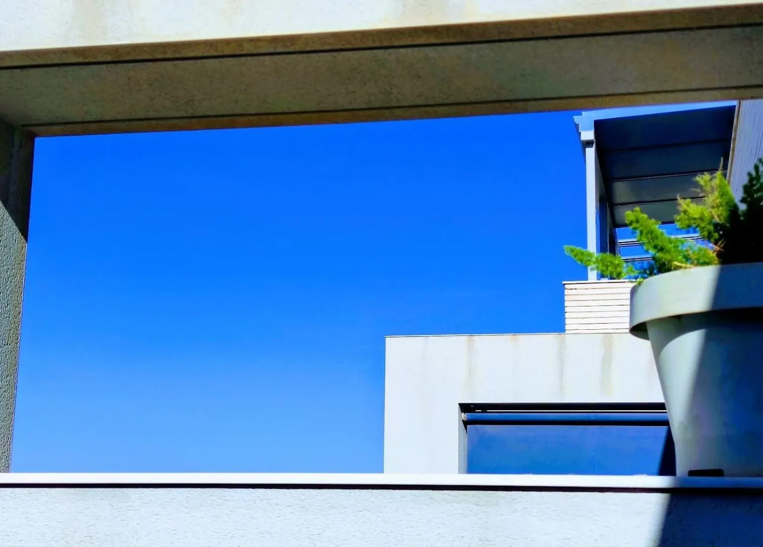 Apartamento Deluxe: Hidromasaje, Terraza Y Vistas. contacts